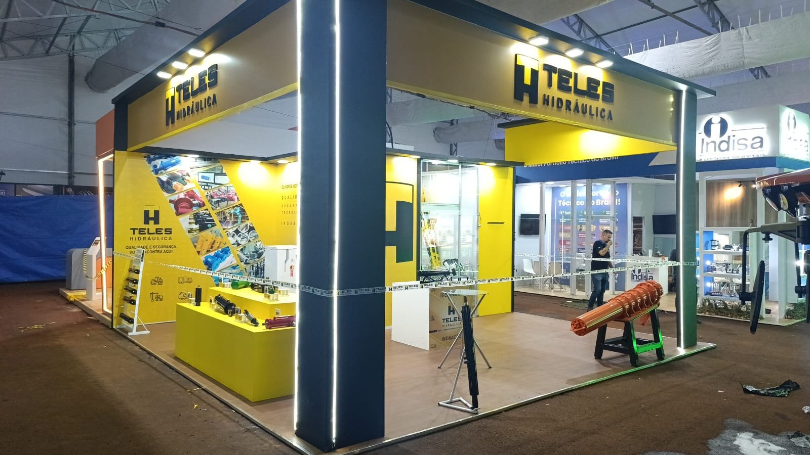 Estande Teles Hidráulica montado pela JV Stands